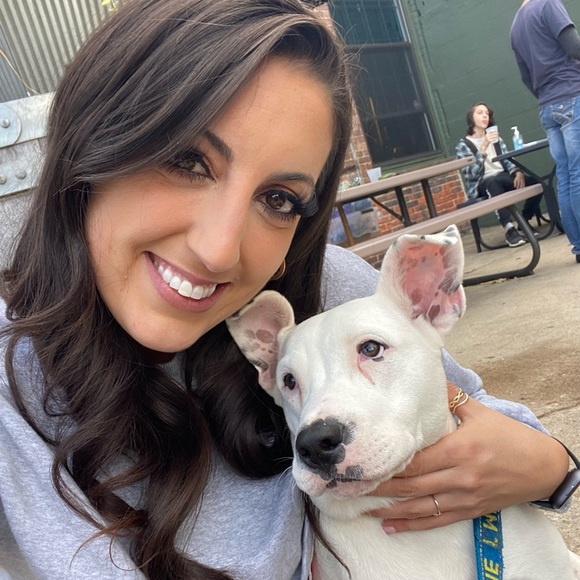 Meet your Posher, Kristen - Picture 1 of 1